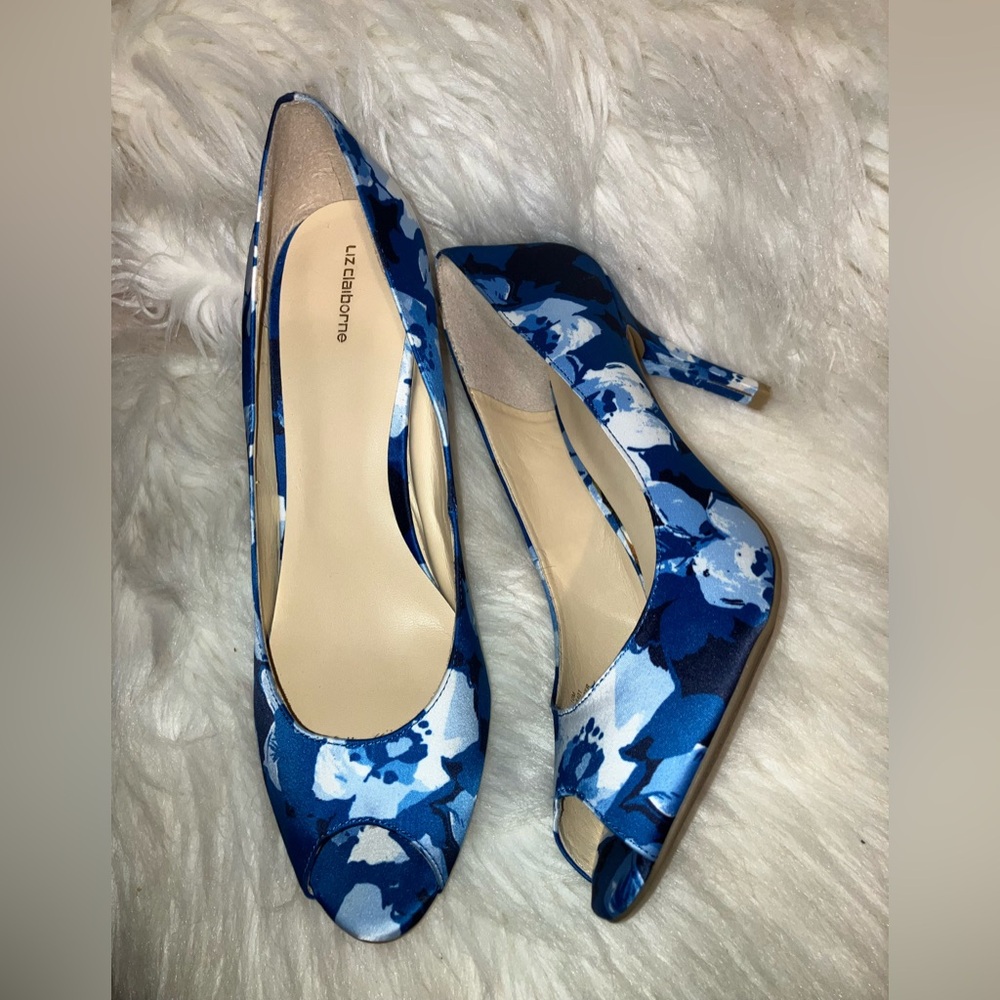 Liz Claiborne open toe pump